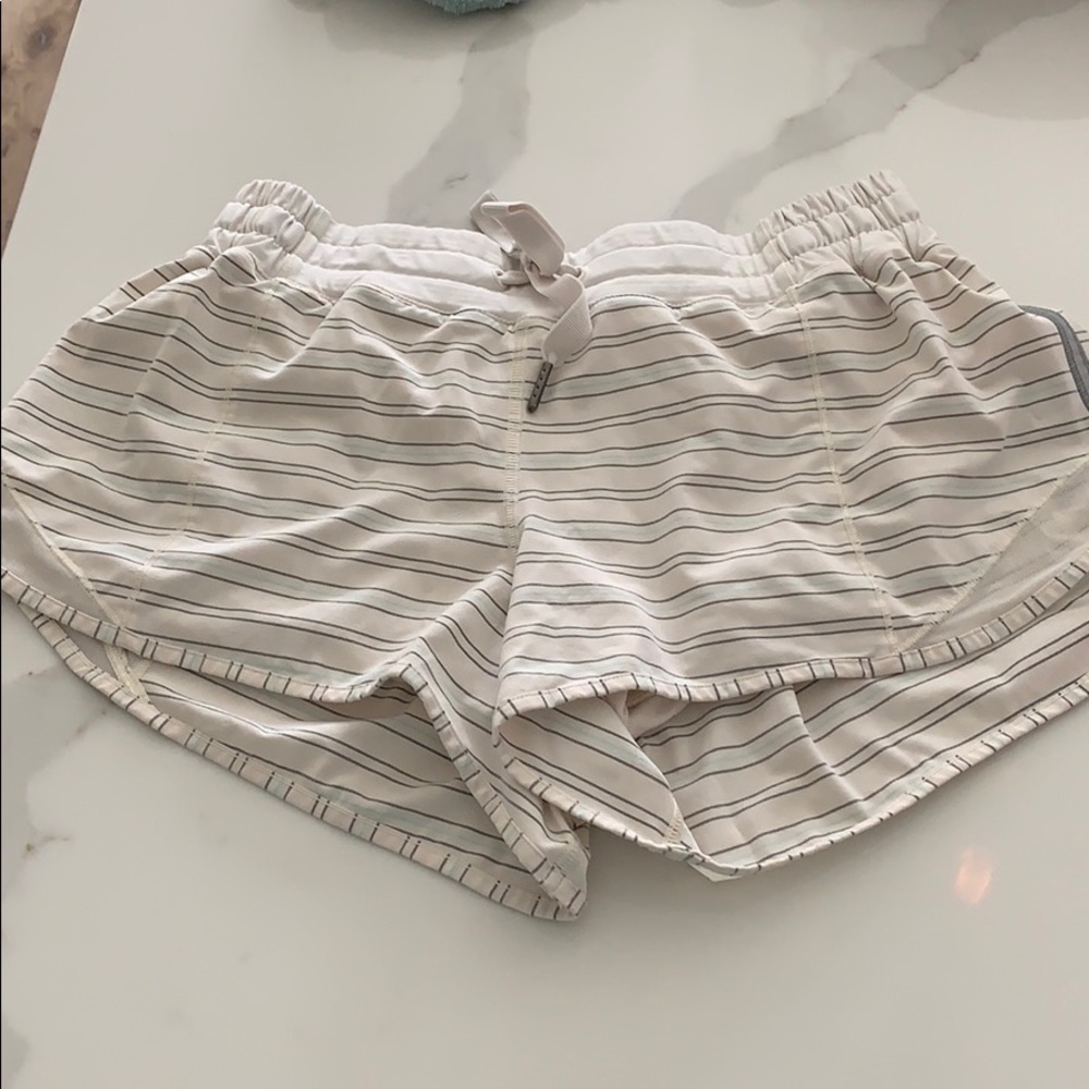 Lululemon Hotty hot shorts